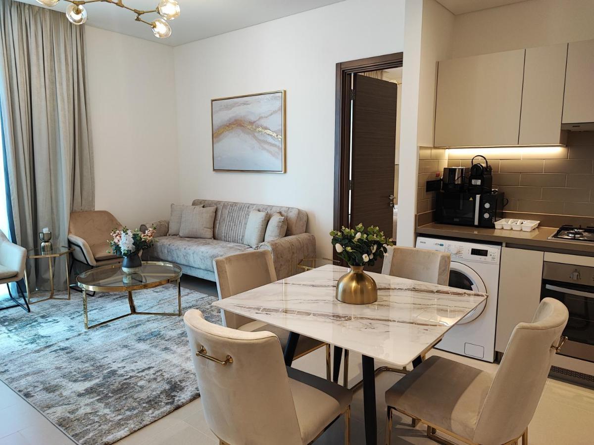 Beautiful 2 Bedroom Next To Business Bay - Sobha Creek Vista Dubai Exterior foto