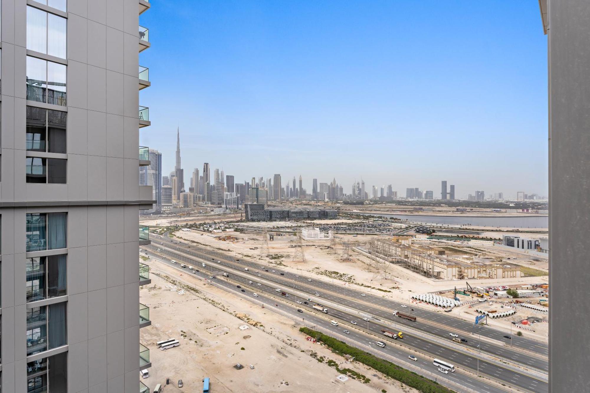 Beautiful 2 Bedroom Next To Business Bay - Sobha Creek Vista Dubai Exterior foto